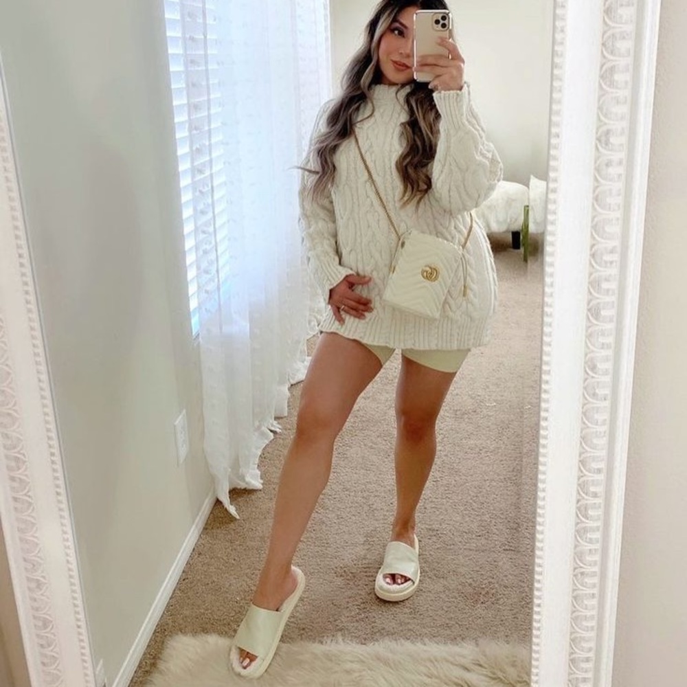 𝗡𝗪𝗧 𝗭𝗮𝗿𝗮 • Leather Flat Sandals Off-White Minimalist Comfort Slides - Picture 6 of 17